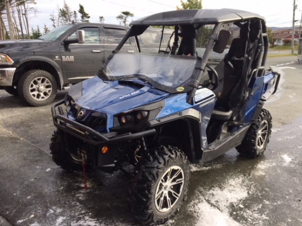 2012 CAN AM COMMANDER LIMITED 1000