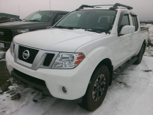 2017 NISSAN FRONTIER PRO 4X CREW CAB W SUNROOF 68K