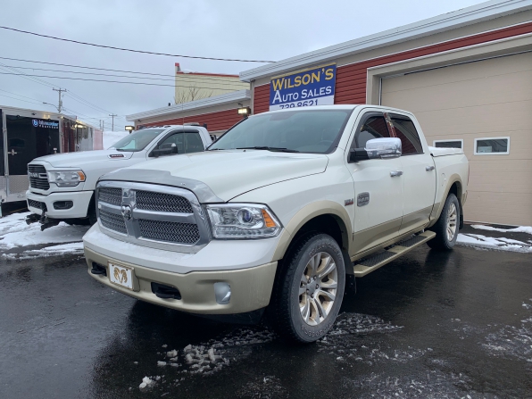 2017 RAM 1500 CREW LARAMIE LONGHORN LOADED 39K