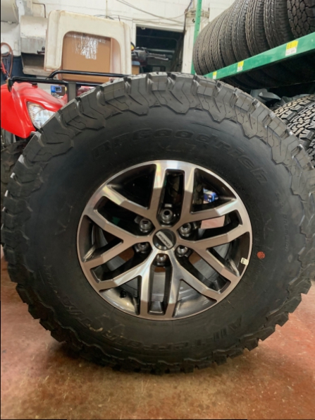 2018 FORD SVT RAPTOR WHEELS TIRES