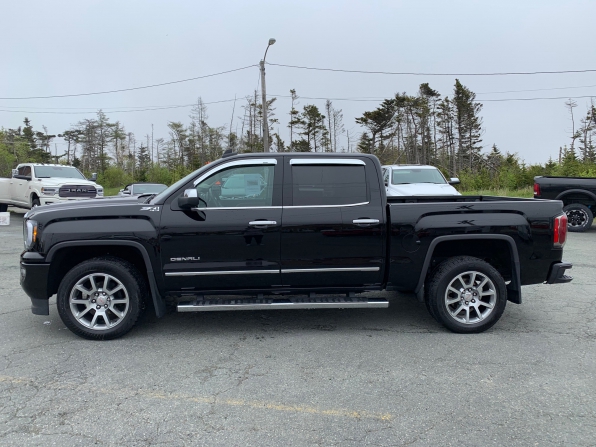 2018 GMC SIERRA 1500 DENALI CREW CAB Z71 4 WD 