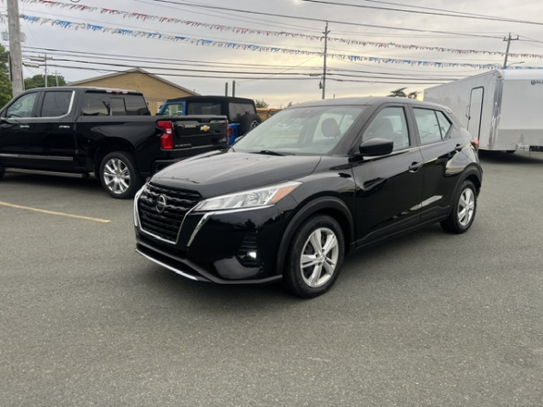2021 NISSAN KICKS S 