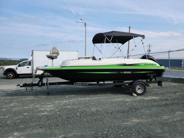 2022 LEGEND RAV 24 BOAT MOTOR TRAILER 150 4 STROKE 50 HRS