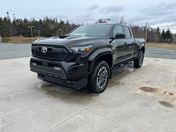 2025 TOYOTA TACOMA TRD SPORT PREMIUM LOADED 12000K