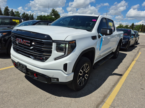 2025 GMC SIERRA 1500 AT4 PREMIUM LOADED 6.2 LITER V8