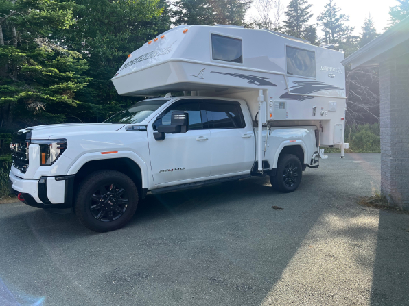 2025 GMC SIERRA 3500 AT4 PREMIUM W NORTHERN LITE CAMPER 